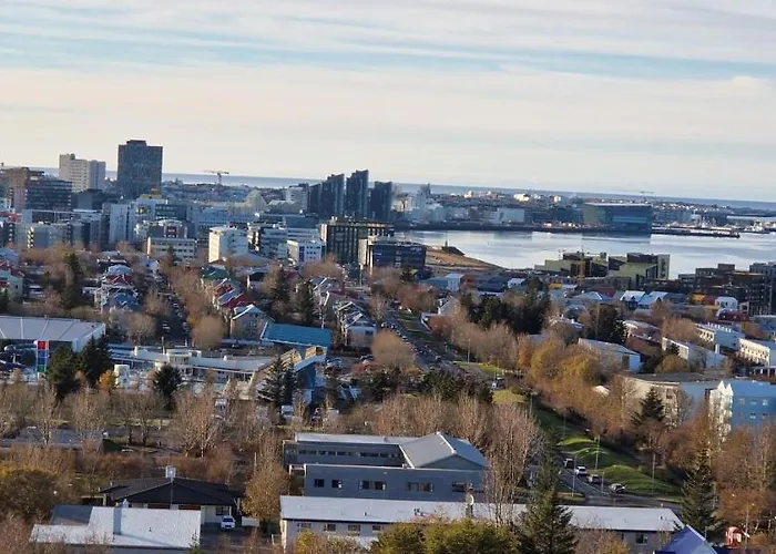 Panoramic Studio Apartment With Stunning View - Free Parking